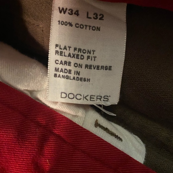 Dockers - Brown Relaxed Fit Pants. Size 34x32. - Picture 4 of 4